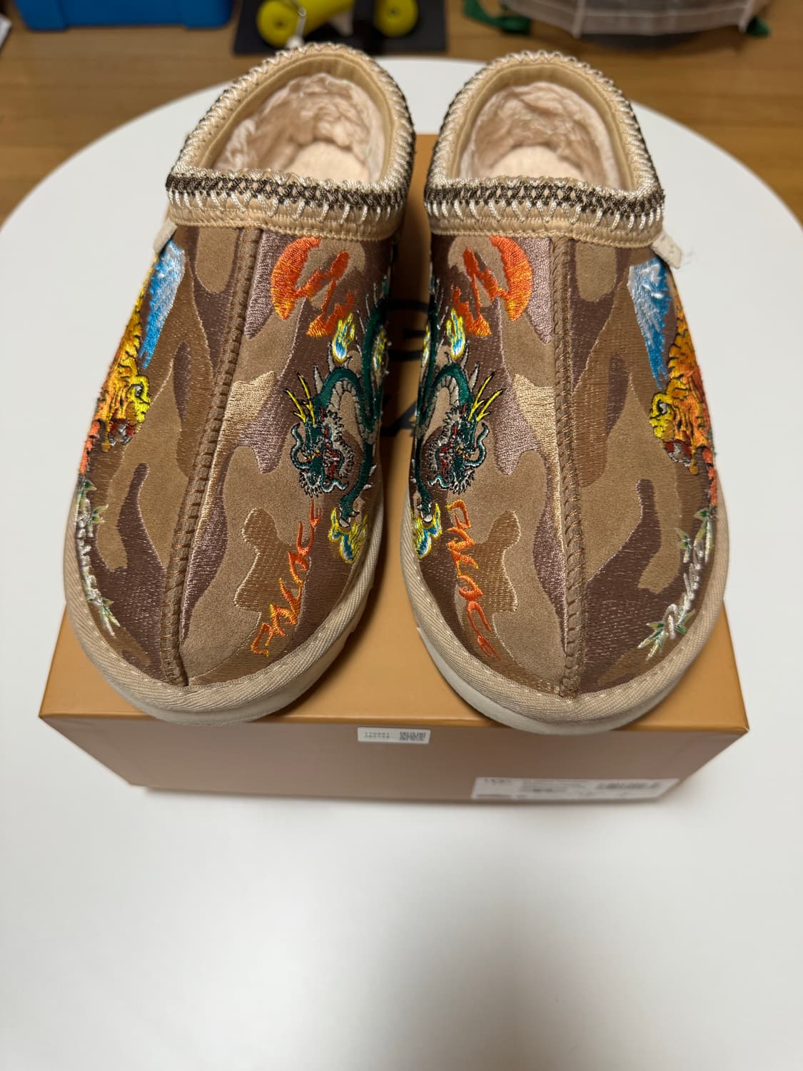 팔라스 x 어그 타스만 체스트넛 카모 미친 가격에 판매합니다! 상품이미지1