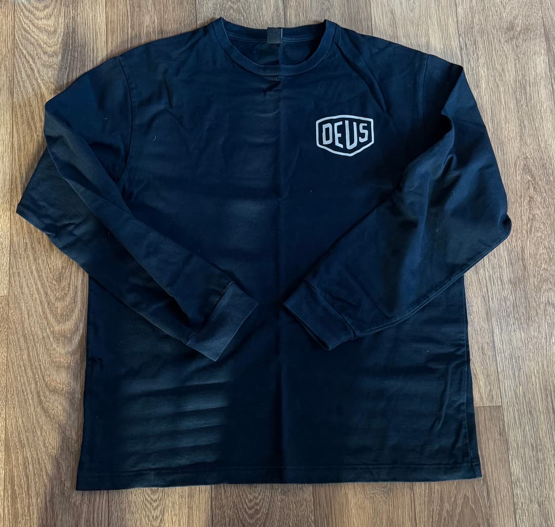 데우스 롱슬리브 상품이미지1