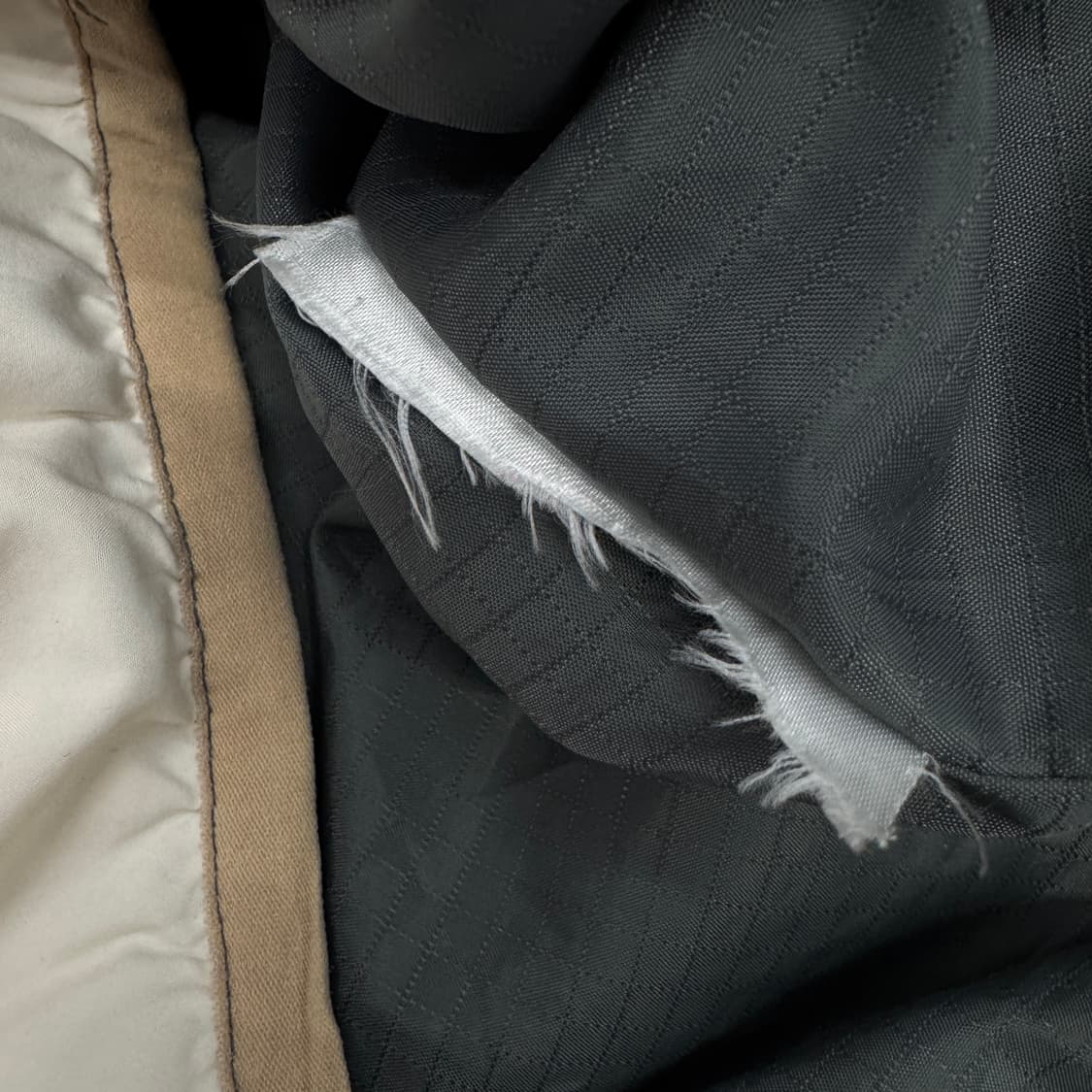 아디다스 00s 올드스쿨 파이어버드 아이보리 조끼패딩 상품이미지6