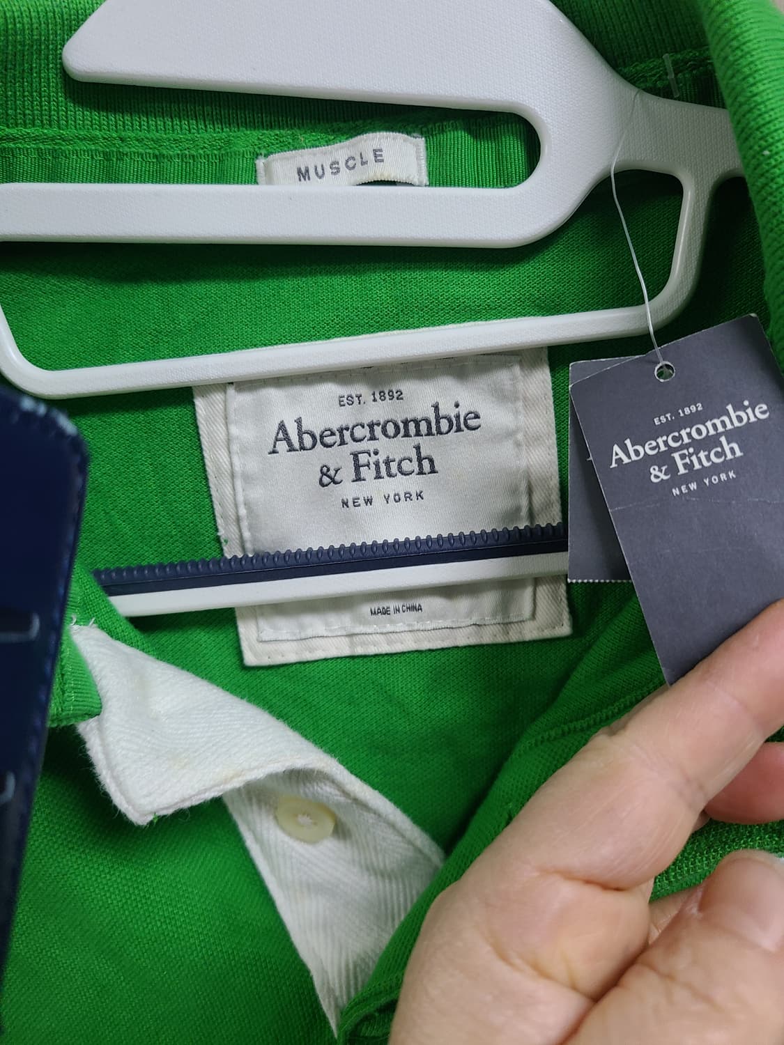 새상품 아베크롬비 카라 반팔티 xxl 상품이미지3