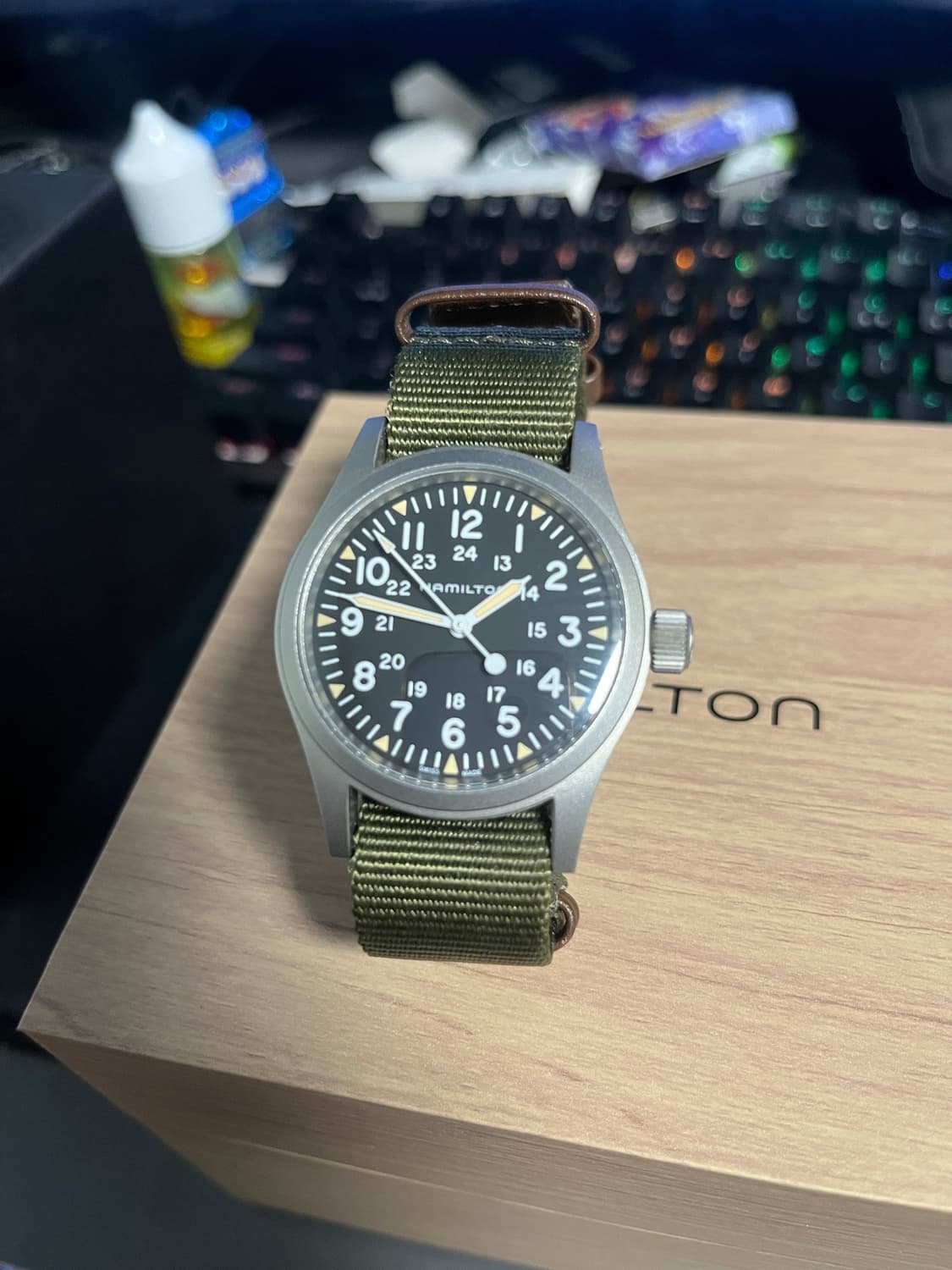 해밀턴 카키 필드 메카니컬 38mm 나토 스트랩 그린 상품이미지5
