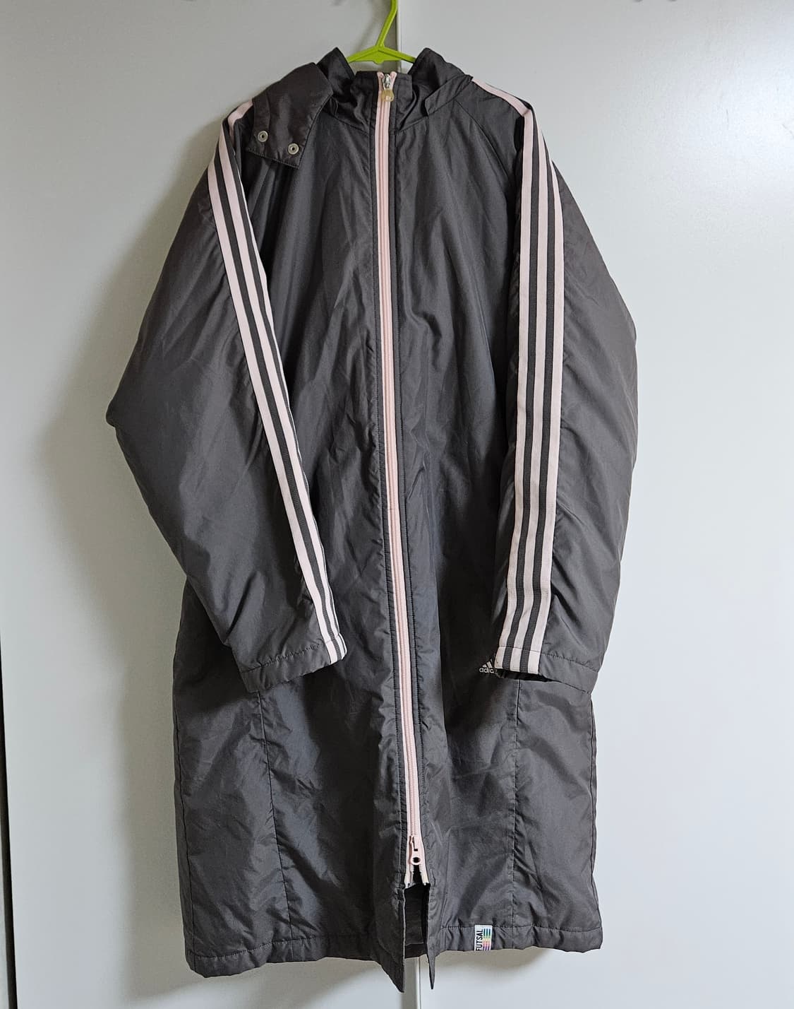 아디다스 벤치 코트 상품이미지1