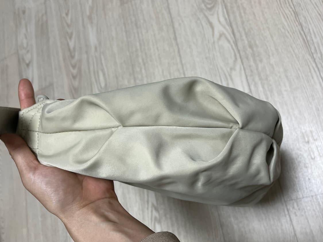 낫띵리튼 호보백 솔트 상품이미지7