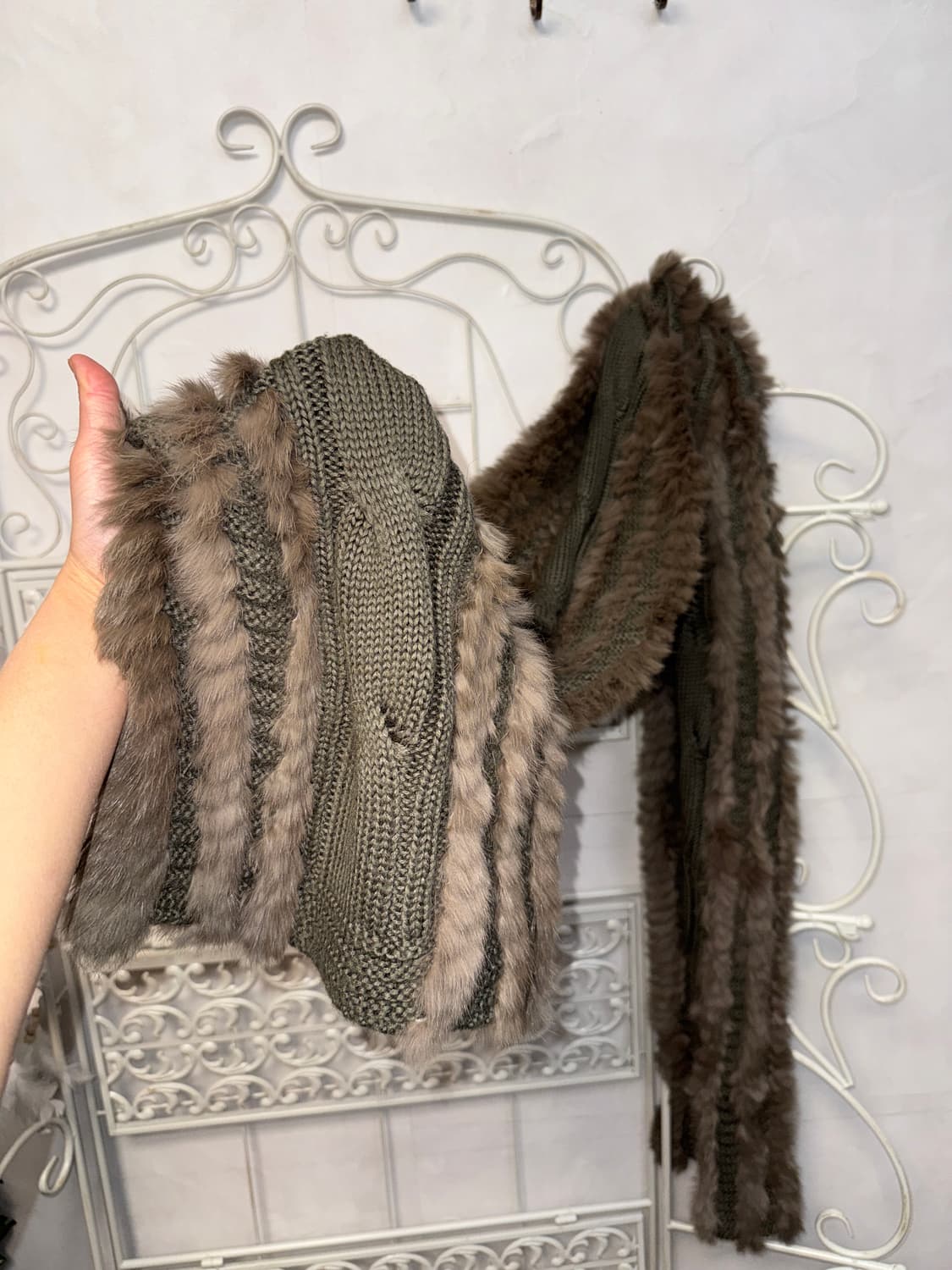Ash brown rabbit fur trimming muffler 상품이미지4