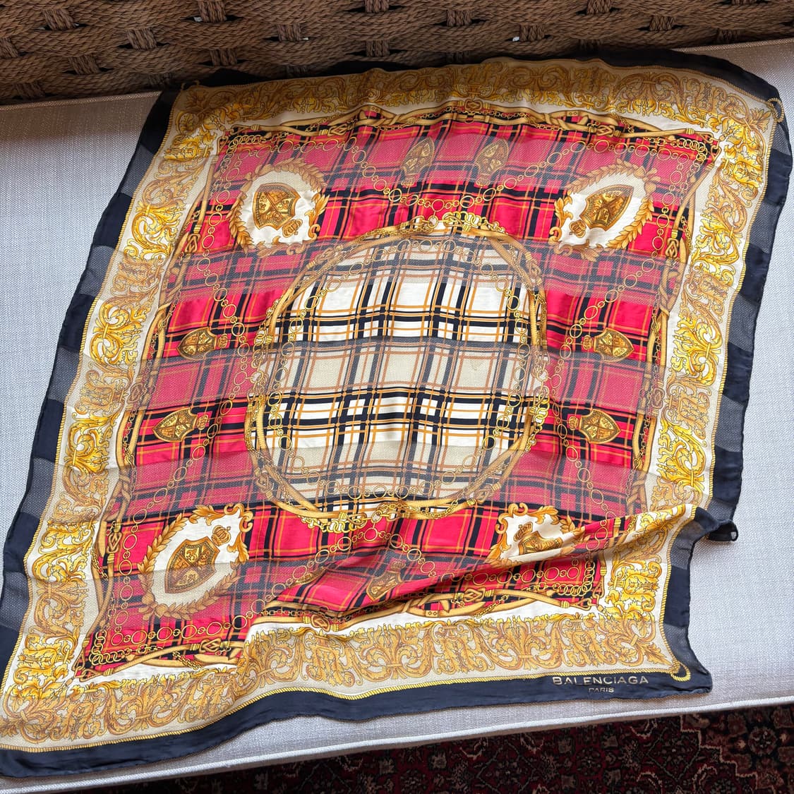 발렌시아가(BALENCIAGA) 파리스 빈티지 실크 스카프 상품이미지4