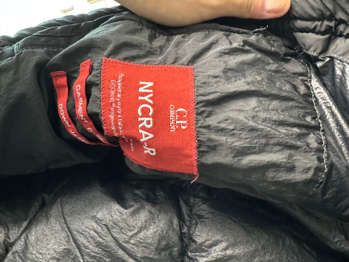 cp컴퍼니 23fw 나이크라 롱패딩 블랙 M 상품이미지4