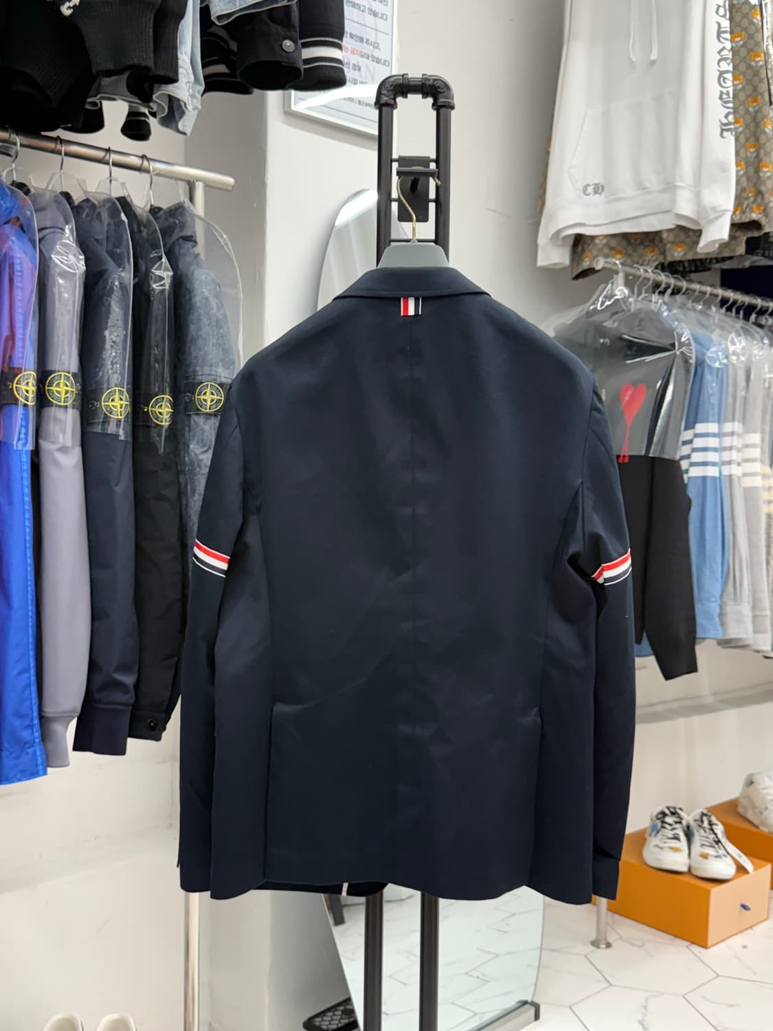 [3] 톰브라운 암밴드 금장 블레이저 자켓 상품이미지2