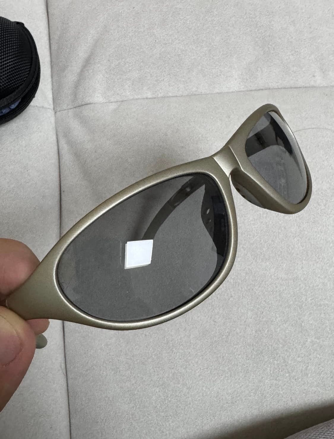 몽벨 폴러라이즈드 트레킹 선글라스 편광 렌즈 실버 라이트그레이 상품이미지3