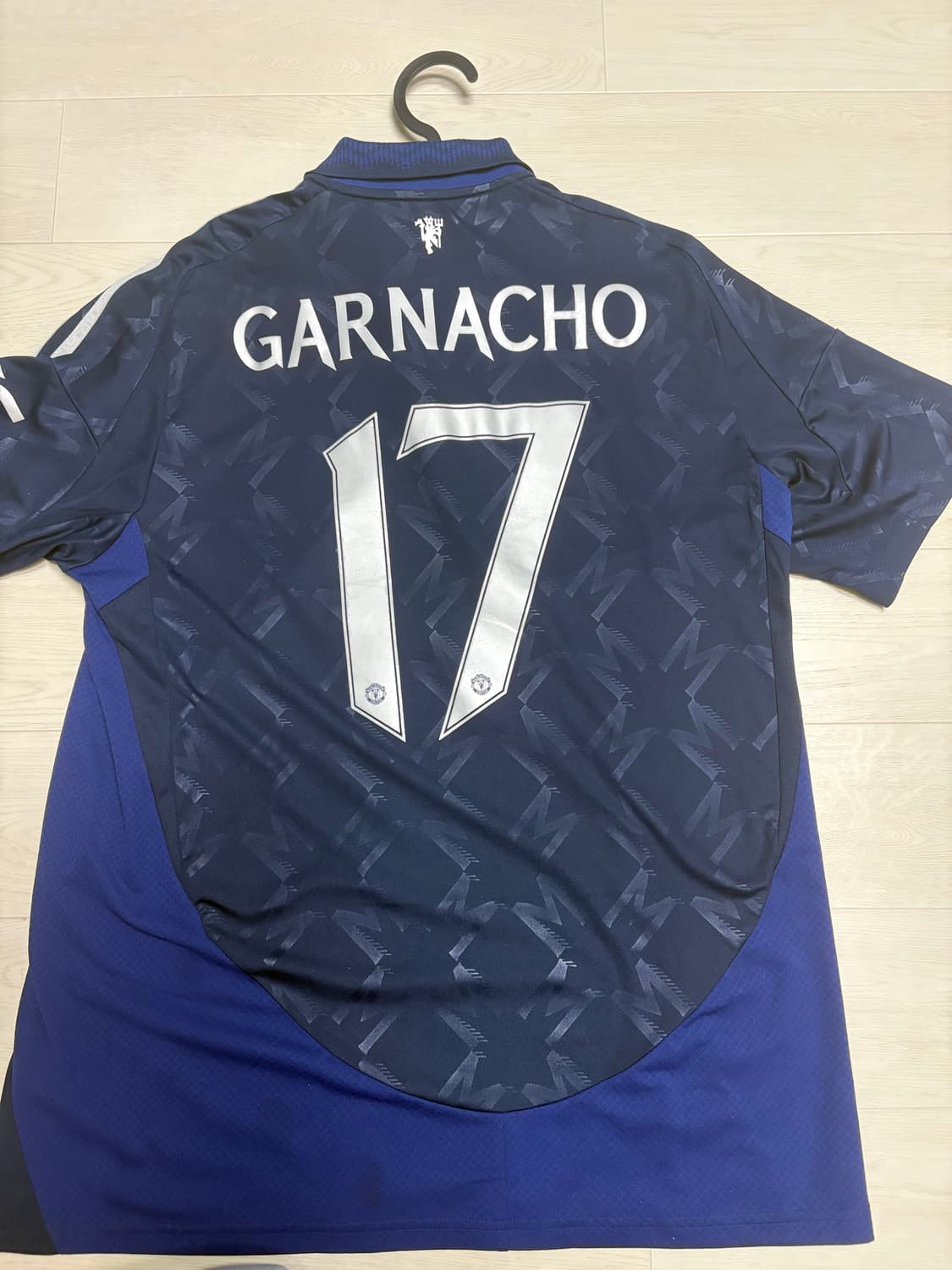 맨유 어웨이 24-25시즌 유니폼 상품이미지2