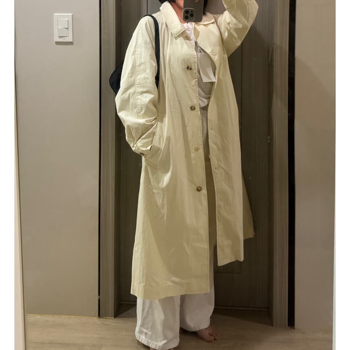 하네 벨티드 롱 트렌치 코트   에크루 (크림 색상) 상품이미지7