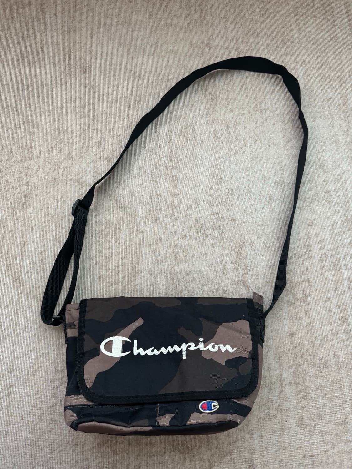 Champion 챔피온 카모패턴 크로스백 y2k가방 상품이미지3