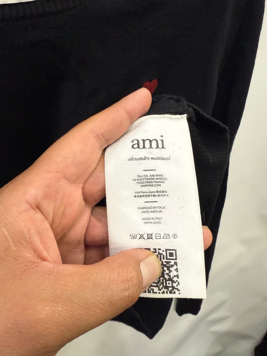 아미 스몰 하트 블랙 니트 상품이미지4