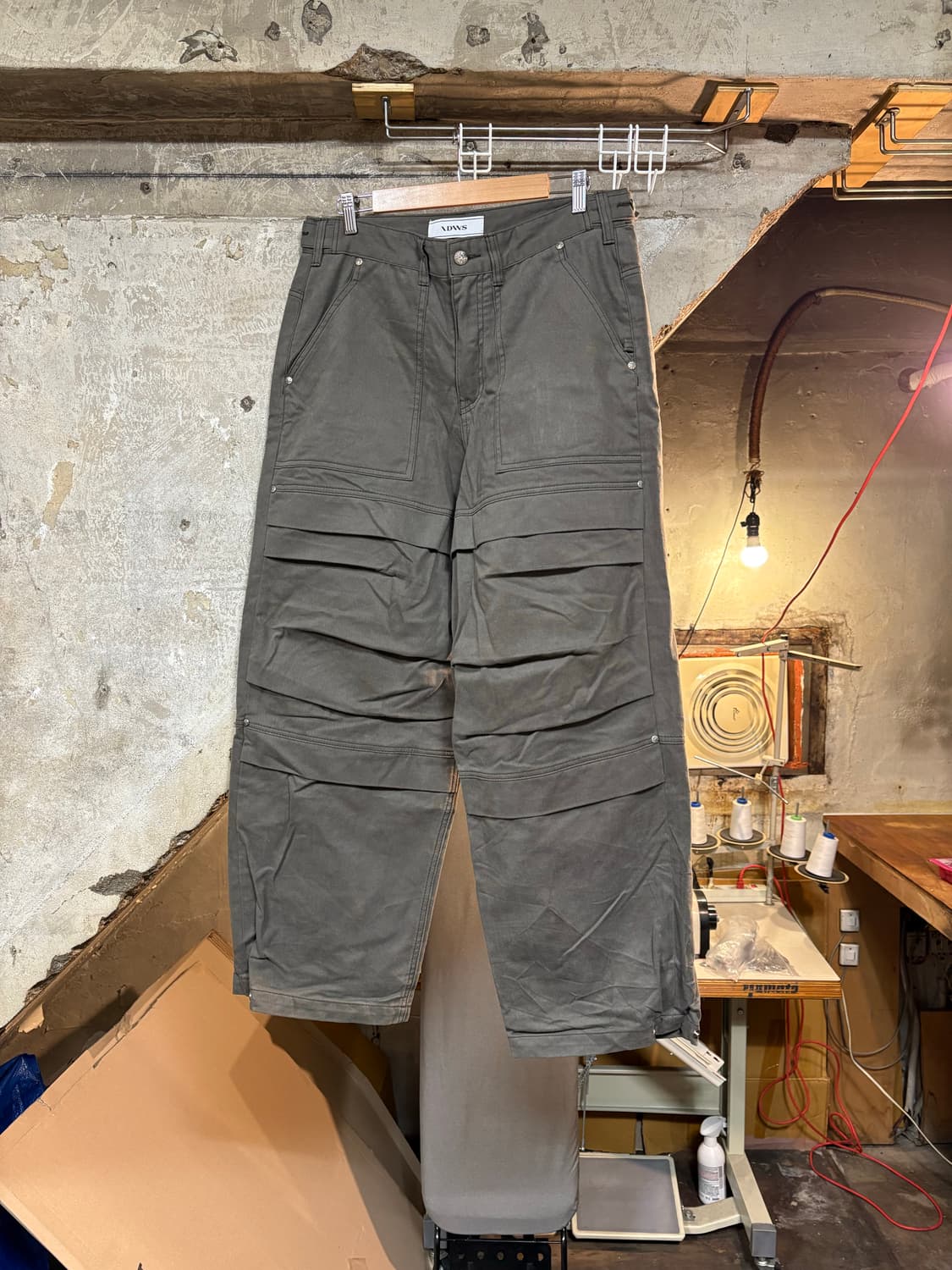 IDWS 노마드 맥시 레이어 팬츠 차콜 상품이미지1