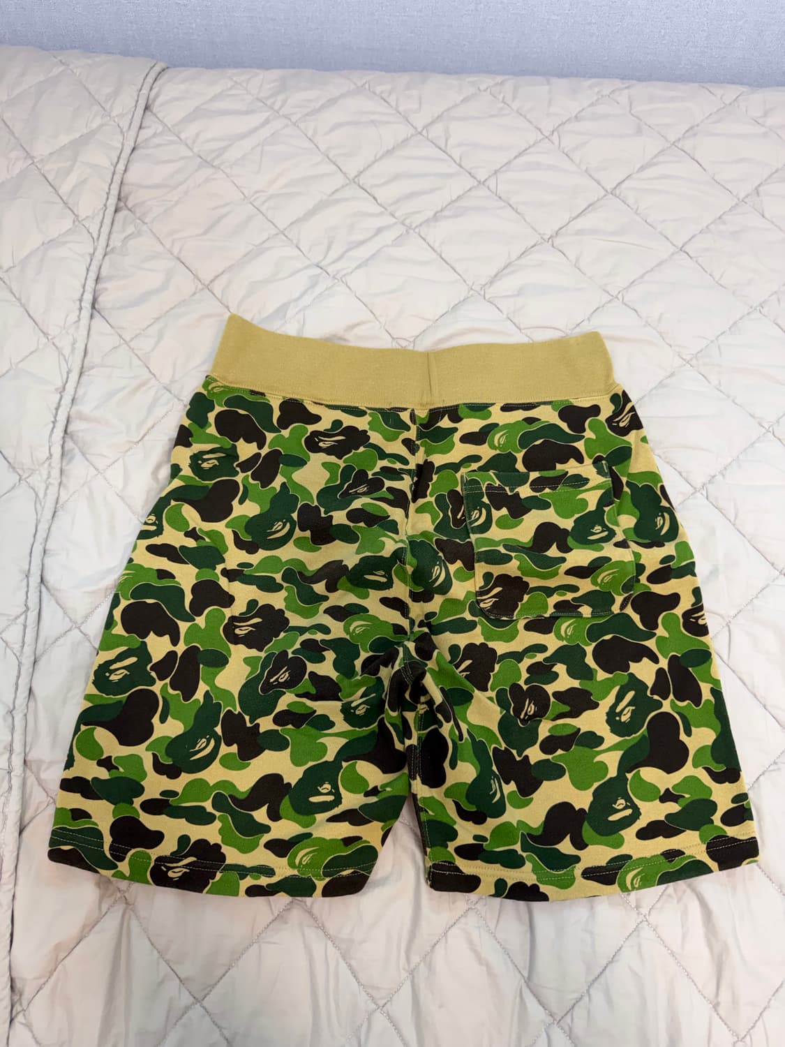 베이프 abc카모 반바지 상품이미지2