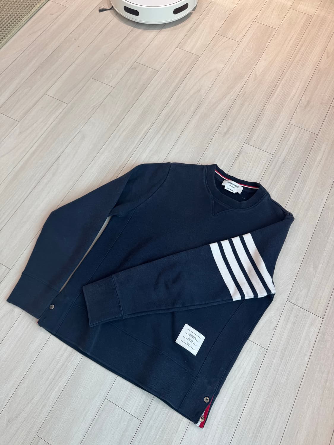 [정품] 톰브라운 사선 맨투맨 2사 상품이미지1