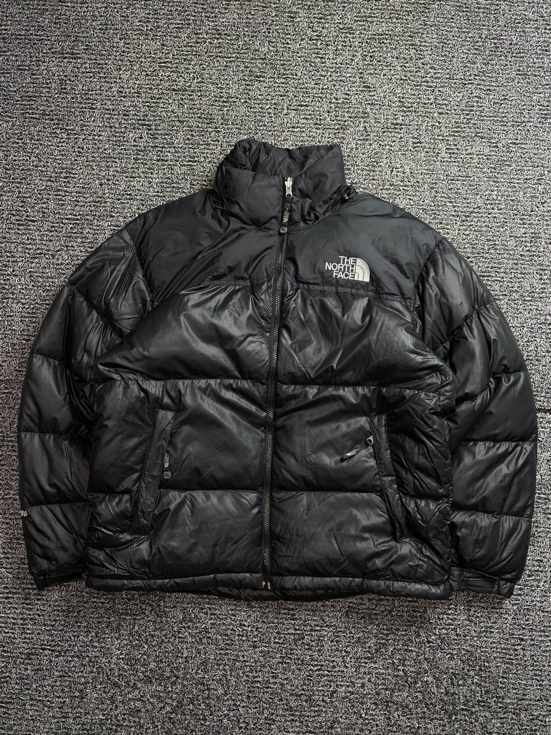 노스페이스 레트로 눕시 고프코어 다운 푸퍼 패딩 2114 상품이미지2