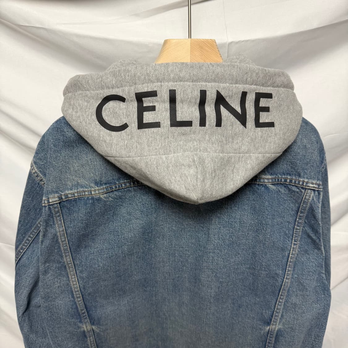 [S+급/XL] 셀린느 백로고 후드 데님 청자켓 그레이 상품이미지2