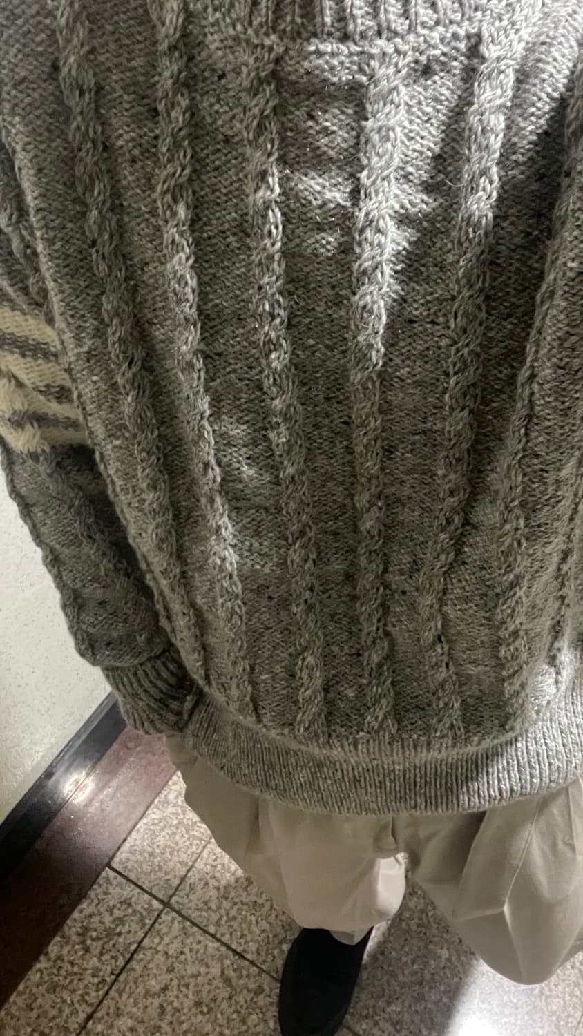 톰브라운 니트 상품이미지1