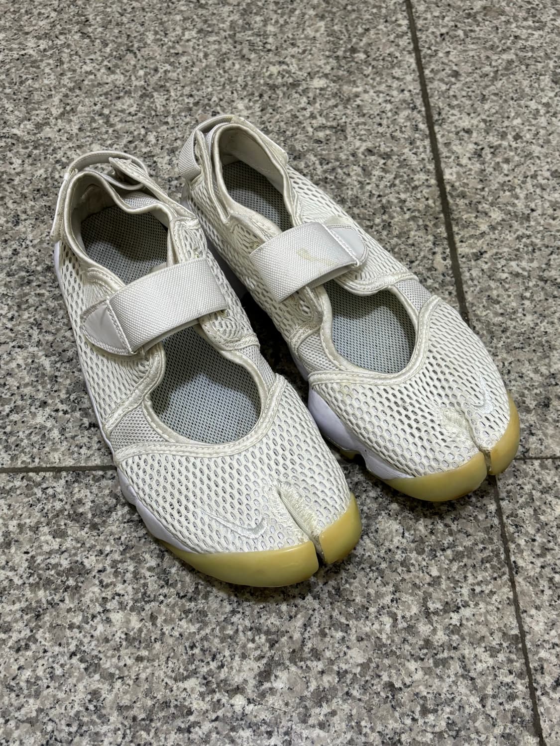 나이키 에어 리프트 화이트 상품이미지1