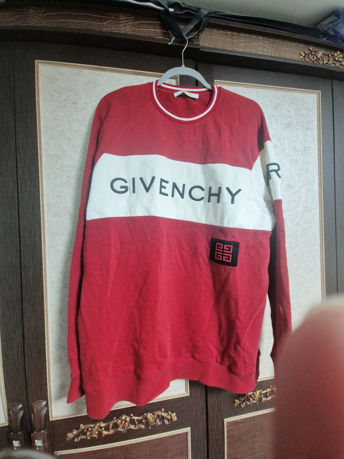 지방시 로고 레드 맨투맨 xxl 110 상품이미지1