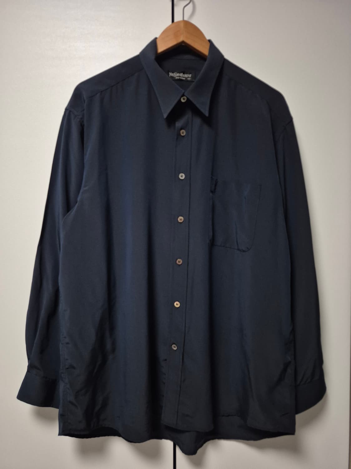 입생로랑 실키 셔츠 블랙 남성 110사이즈 상품이미지1