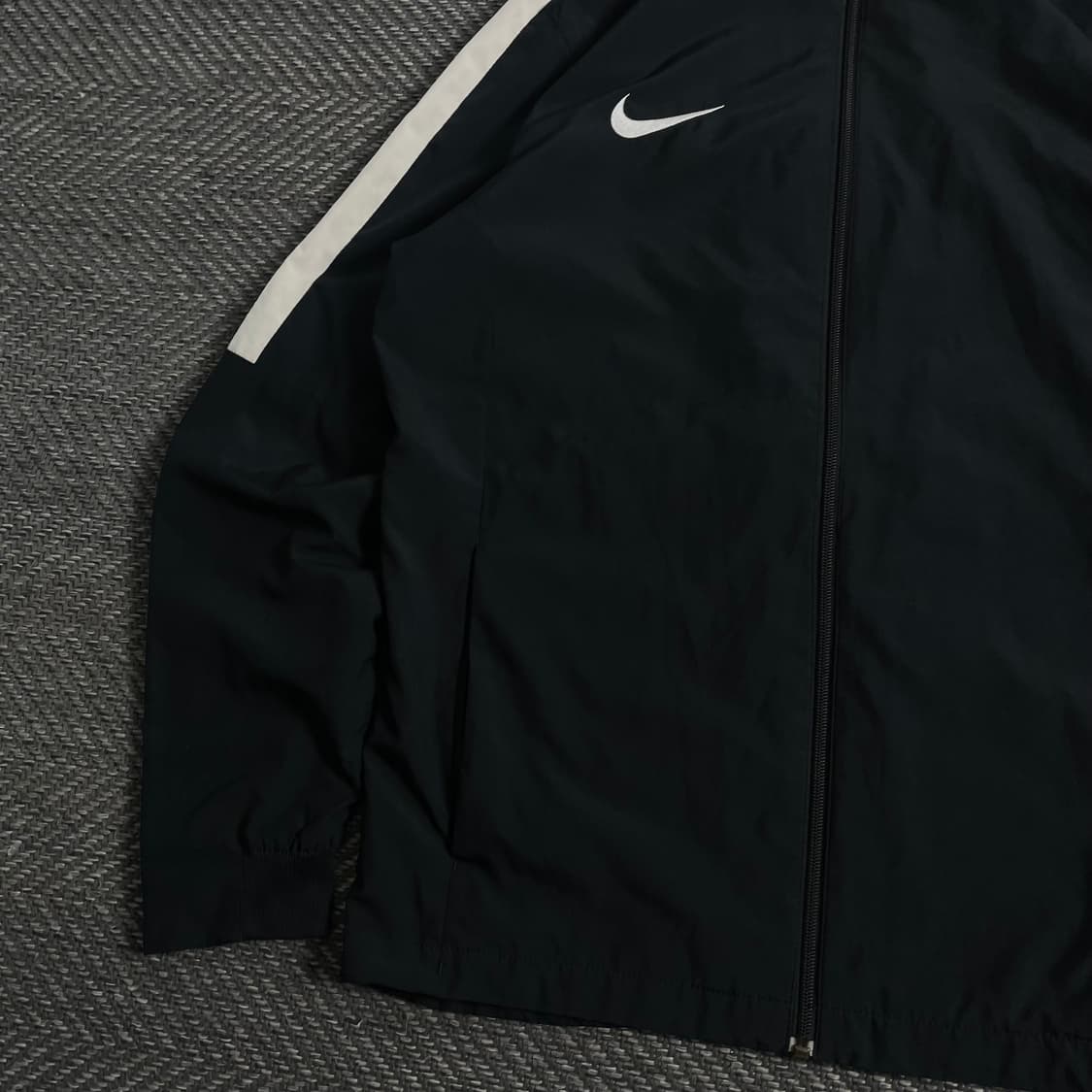 나이키 드라이핏 배색 바람막이 블랙o 3933 상품이미지3