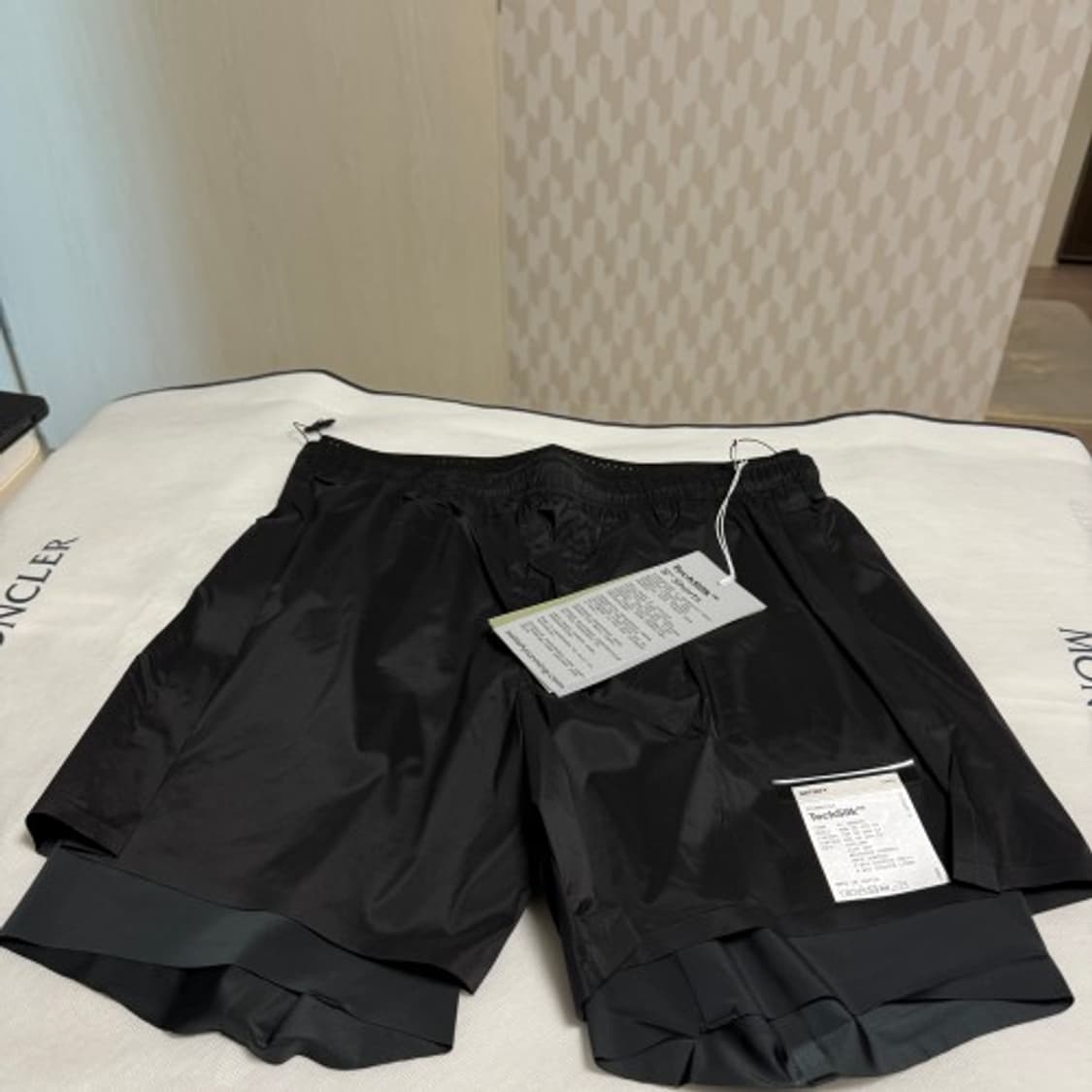 새티스파이 테크실크 8인치 쇼츠 블랙 S 사이즈 상품이미지3