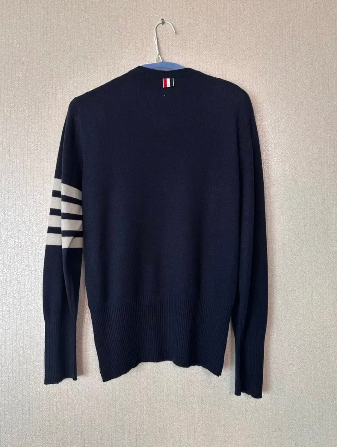 백화점판/한글택/1사이즈] 톰 브라운 캐시미어 니트 - 네이비 상품이미지3