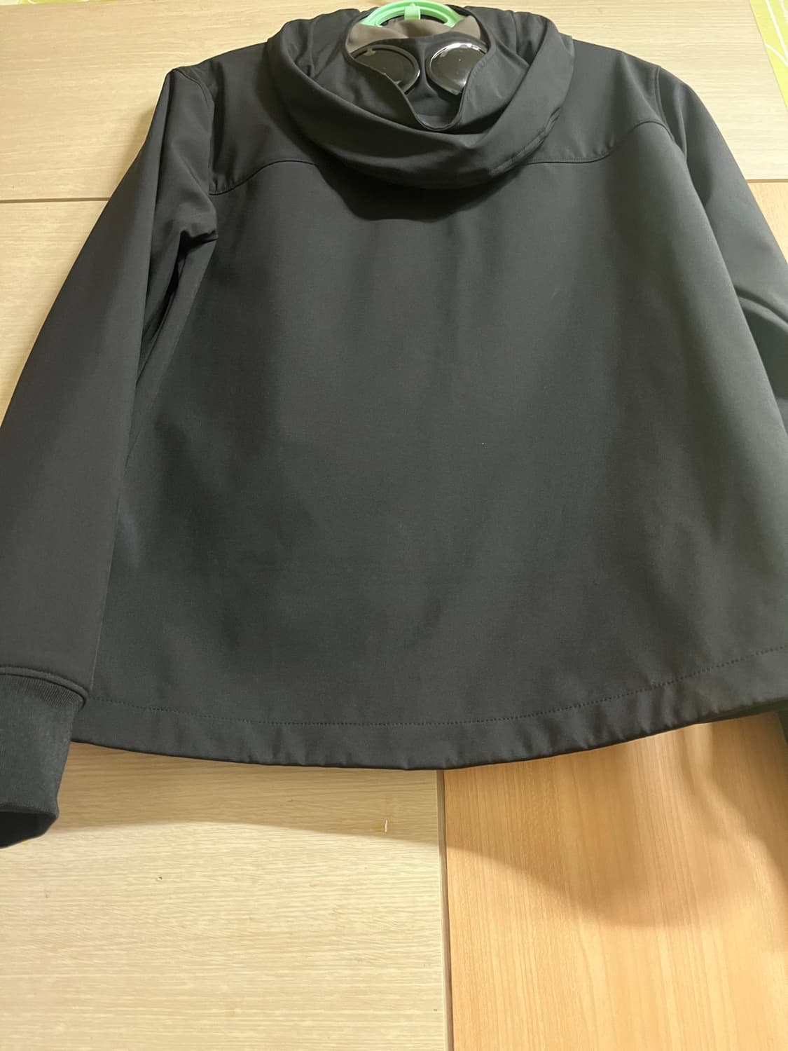 Cp컴퍼니 소프트쉘 고글 자켓 상품이미지2