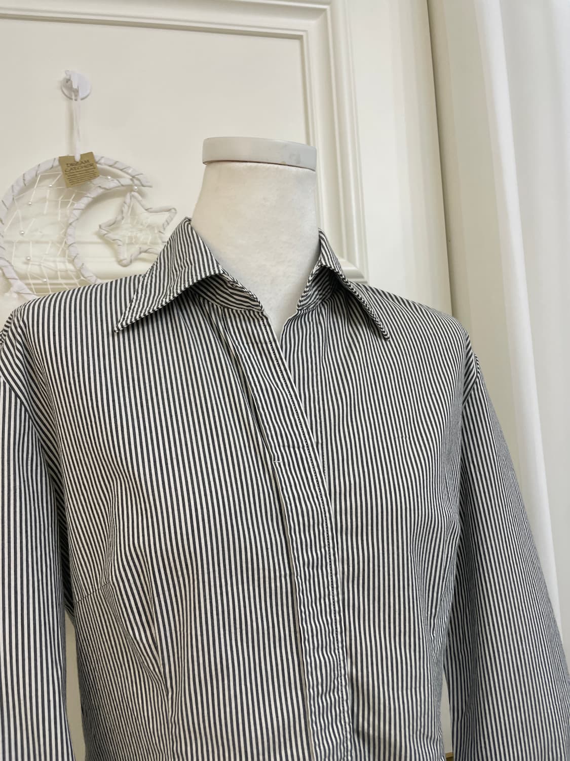 black stripe line basic shirt 상품이미지6