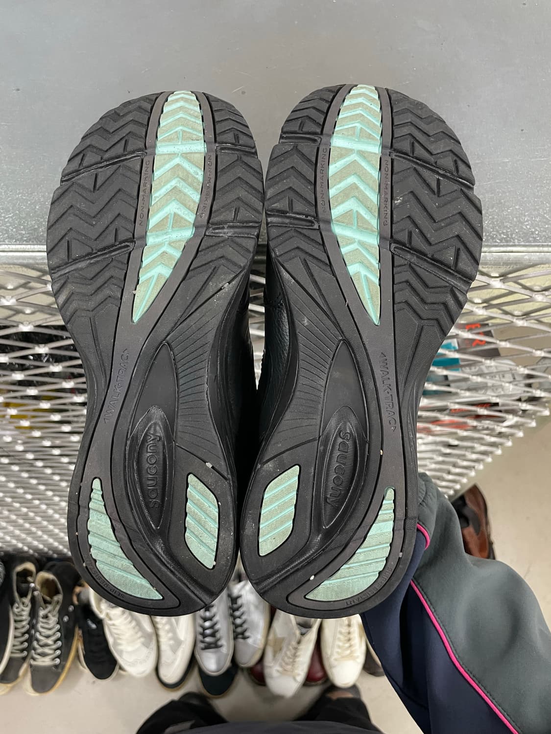 써코니 인테그리티3 워커 슈즈 블랙 uk8 (gr-4103) 상품이미지6