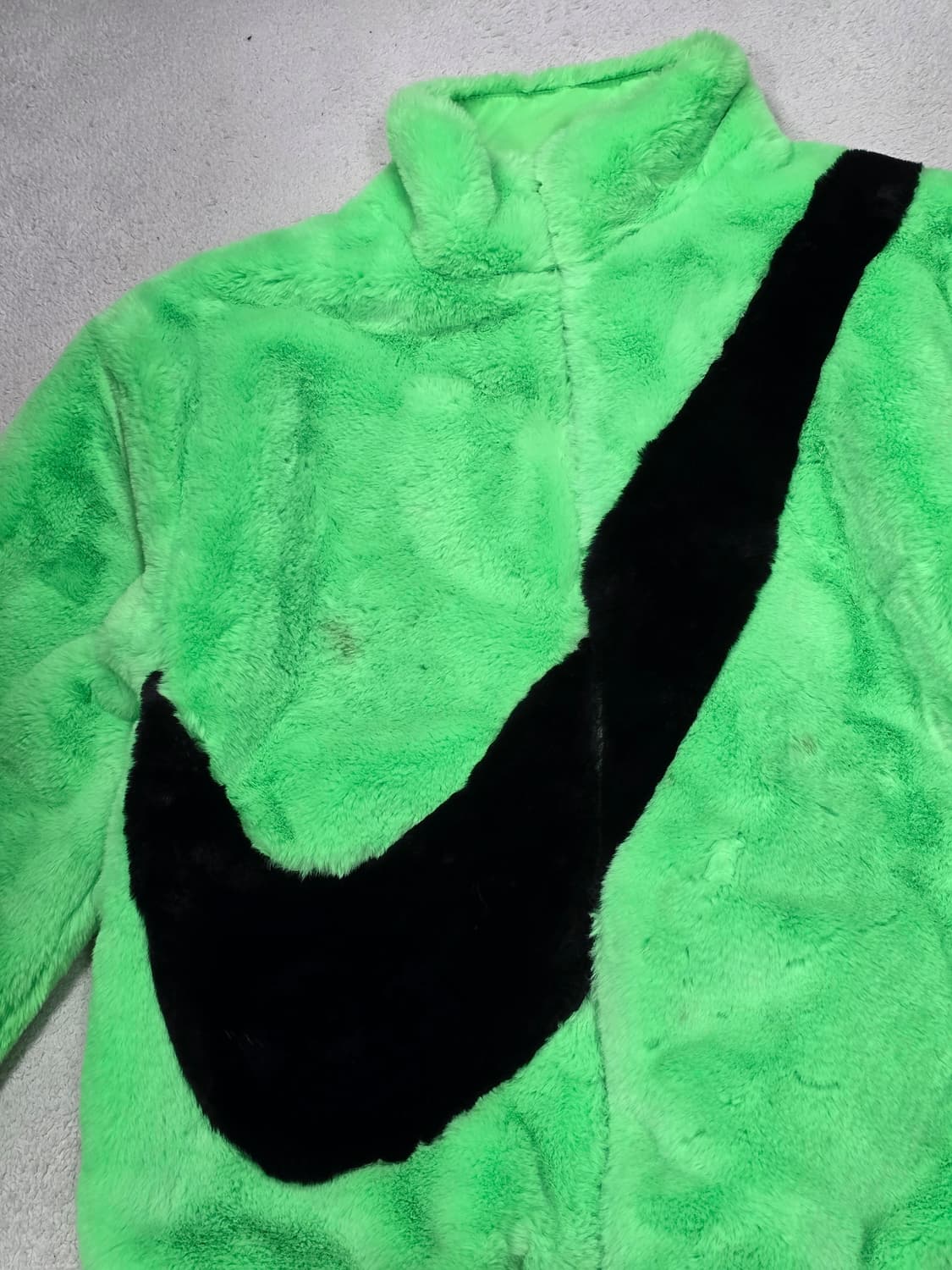 Nike 나이키 우먼스 포우 퍼 자켓 포이즌 S 상품이미지3