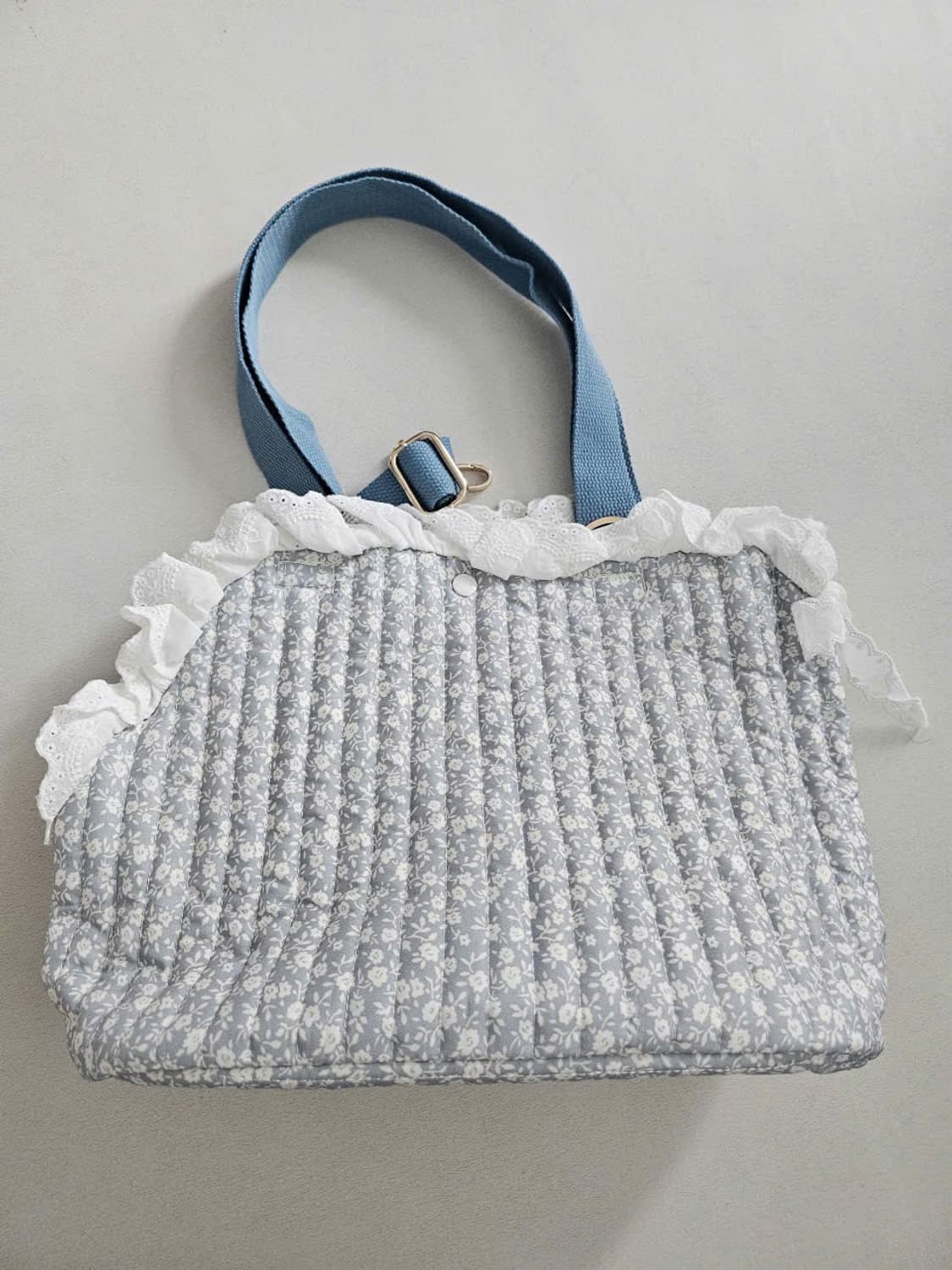 플로어 패턴 퀼팅 레이스 반려동물 가방 상품이미지3