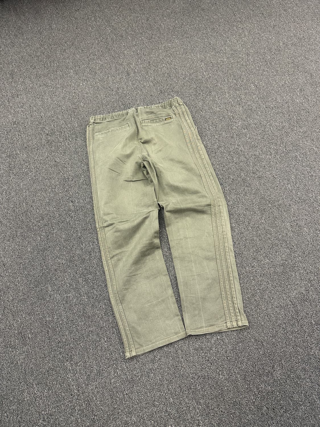 M) 아디다스 삼선 카키 데님팬츠 상품이미지1