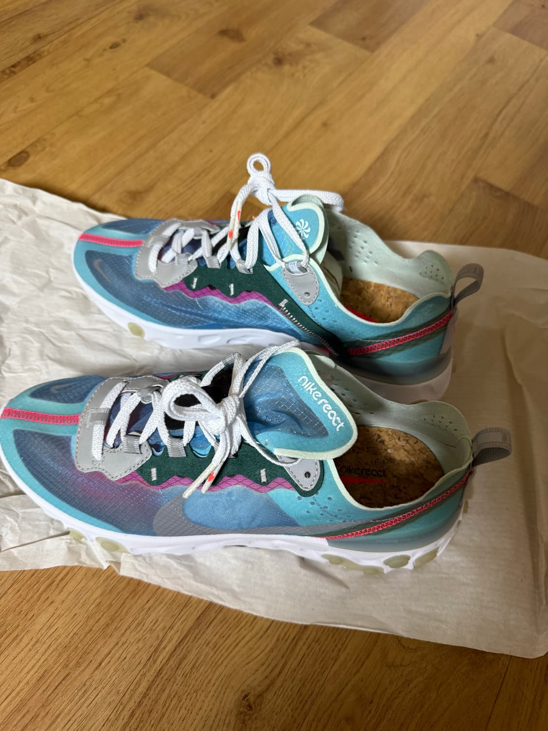 나이키 리액트 엘리먼트 87 로얄틴트 상품이미지1