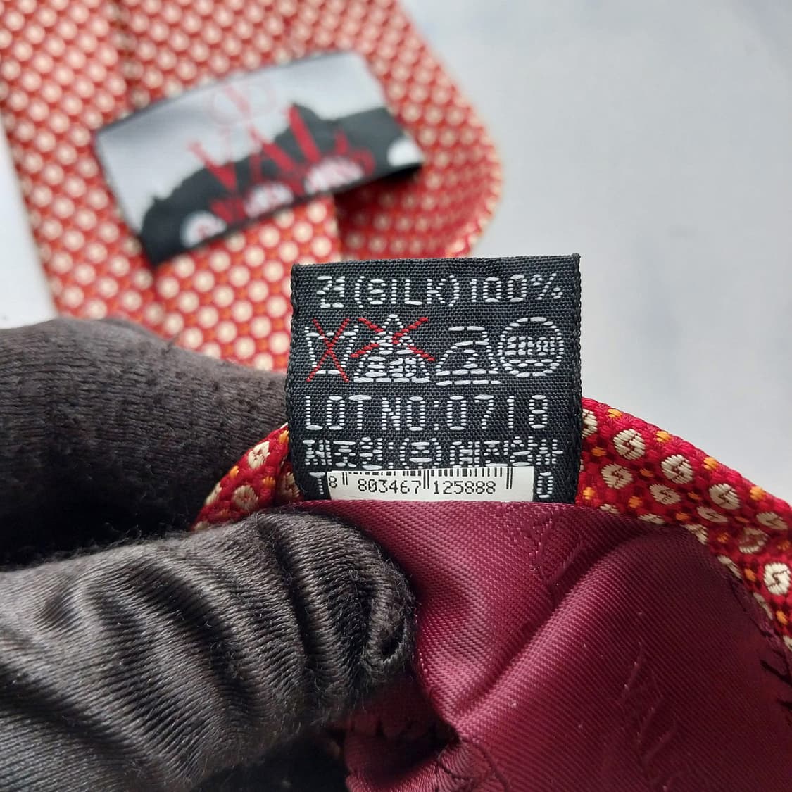 발렌티노 넥타이 레드 스몰 패턴 9.9cm A+등급 K2171
 상품이미지10