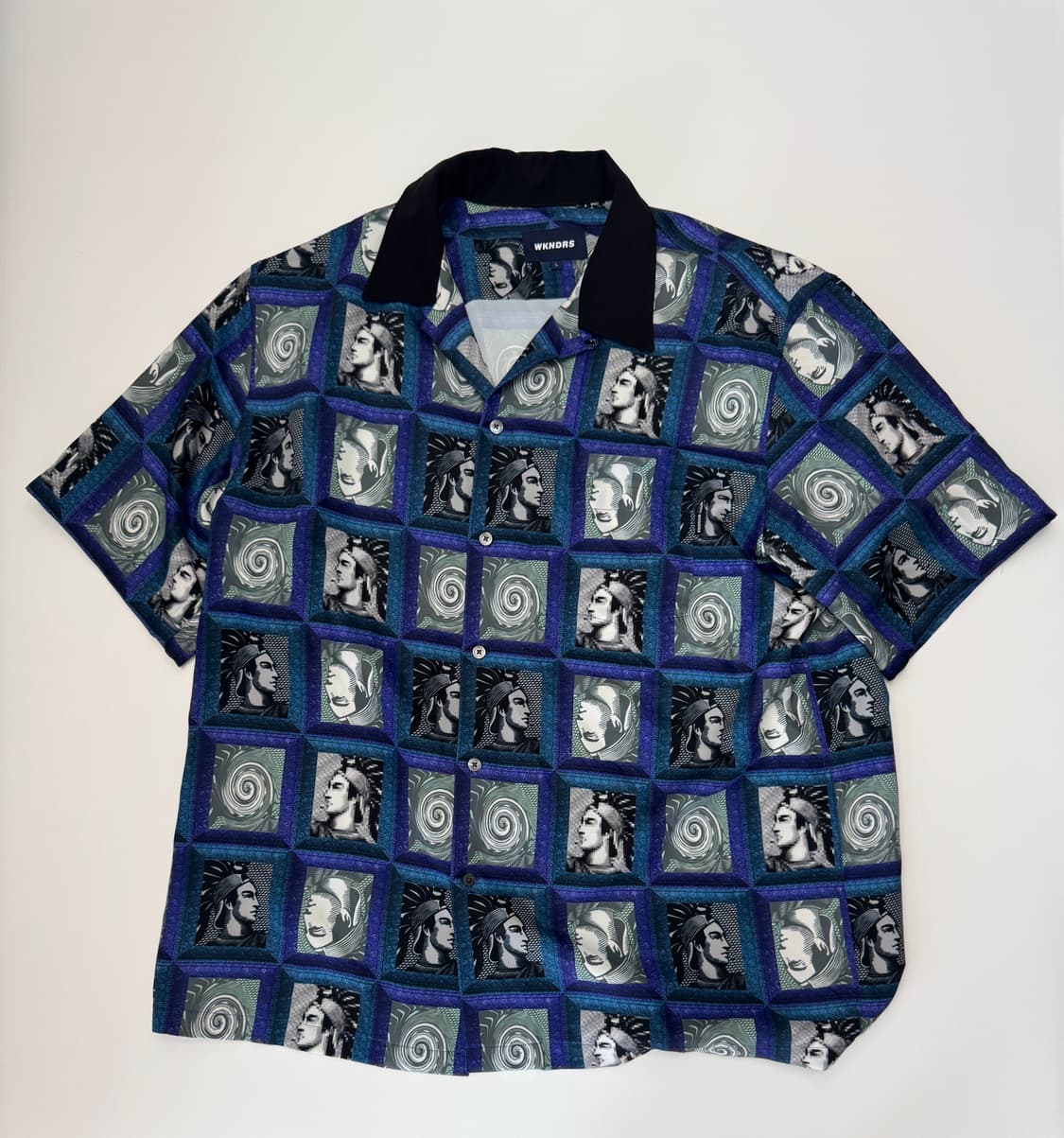 위캔더스 PORTRAIT GRID 패턴 반팔 셔츠 L 상품이미지1