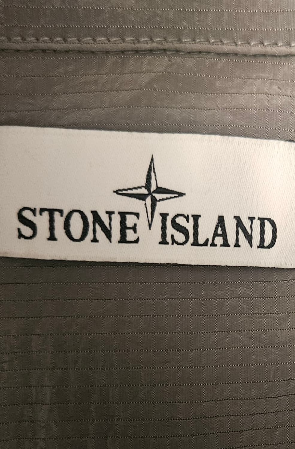 STONE ISLAND 나일론 집업 자켓입니다. 상품이미지5