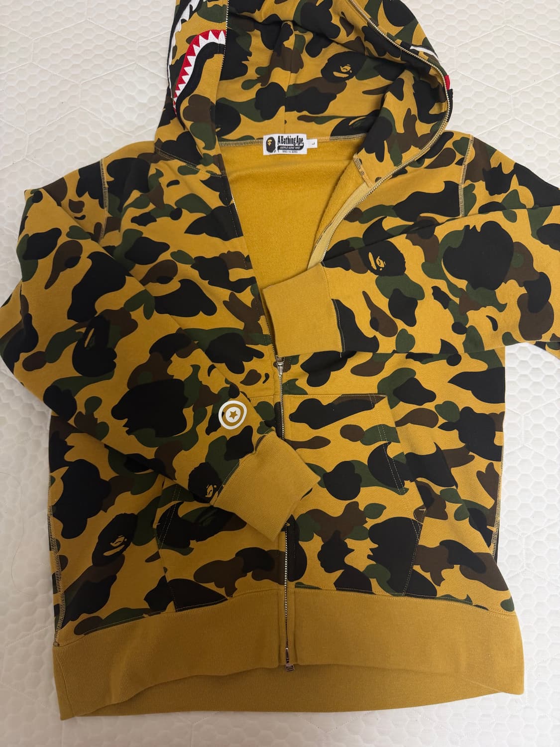 BAPE 베이프 샤크 후드 황계 L 상품이미지1