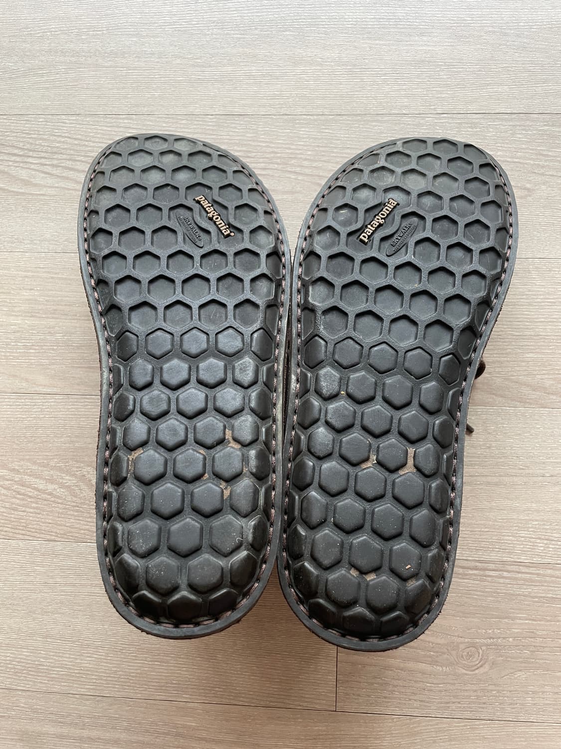 파타고니아 loulu 룰루 레더 슈즈 벨벳 브라운 상품이미지2