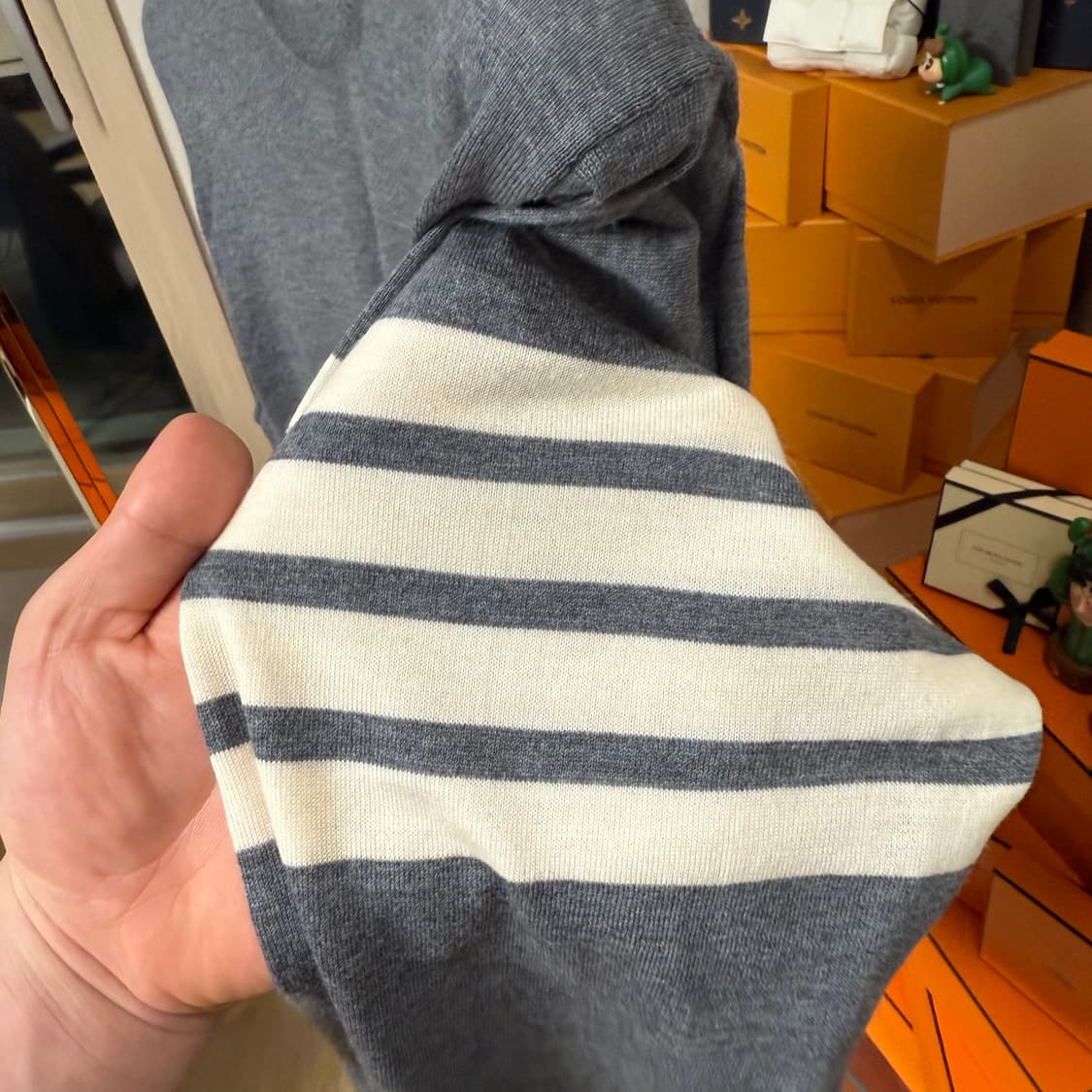 [4사이즈]톰브라운 사선 울 그레이 니트 상품이미지2