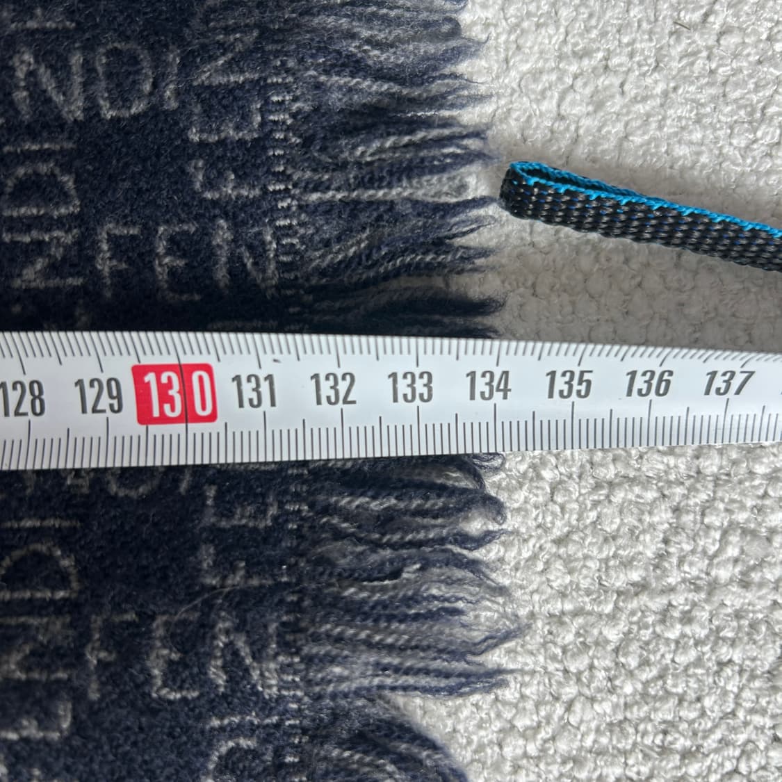 펜디 정품 FF 주카 로고 자카드 니트 머플러 상품이미지4