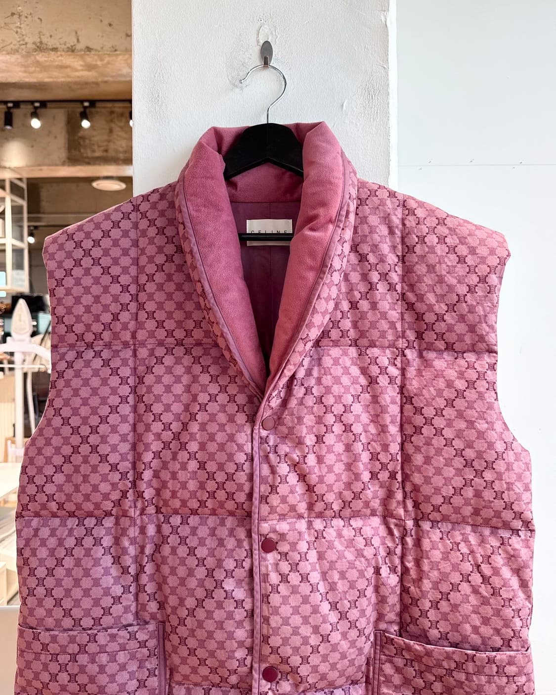 셀린느 핑크 트리오페 마카담 다운 베스트 자켓  상품이미지3