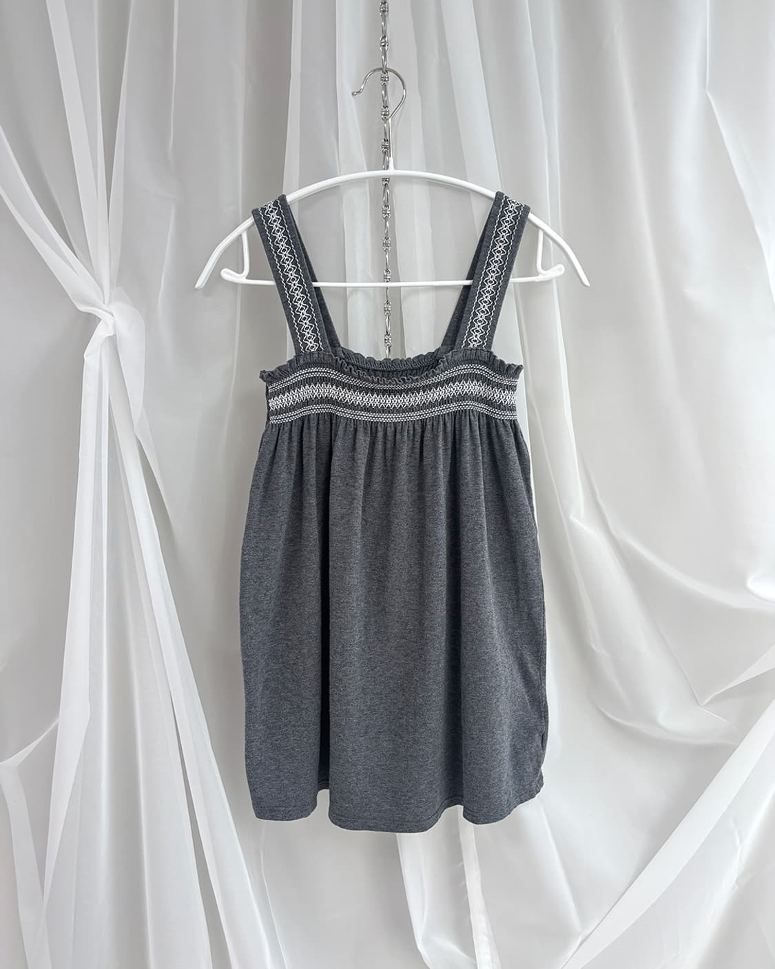 uniqlo ethnic smocking a line sleeveless 상품이미지1