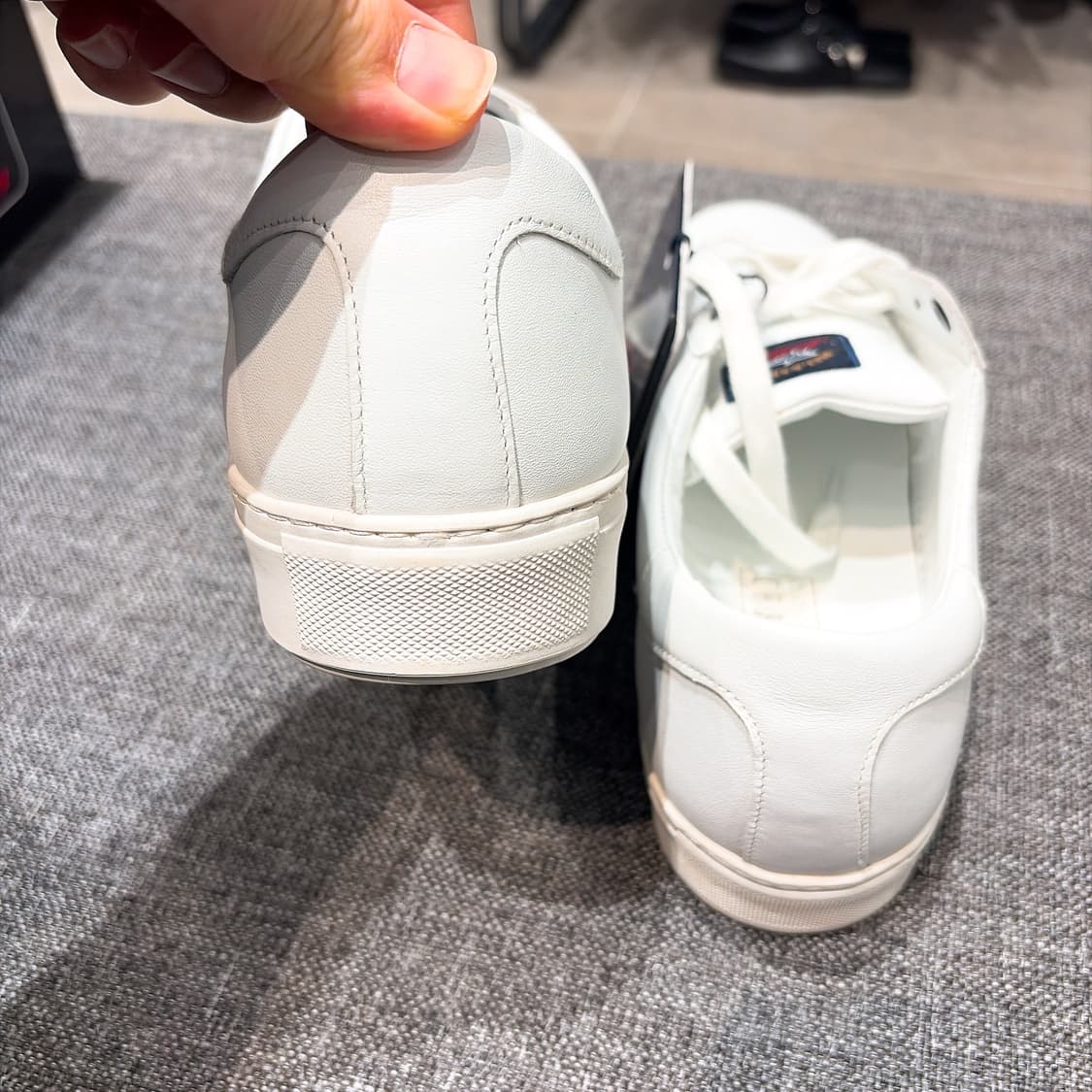 (정품/새상품) 폴앤샤크 남성 화이트 레더 스니커즈 상품이미지4