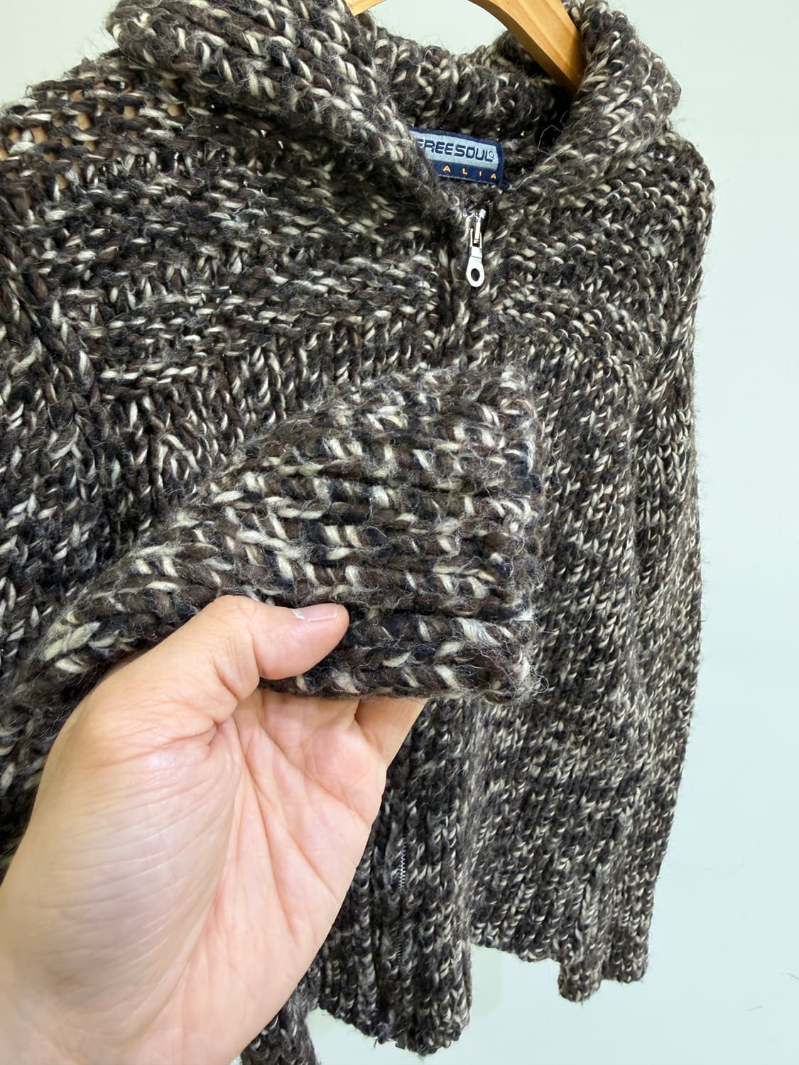 FREE SOUL (Made in Italy) 니트 집업 상품이미지3