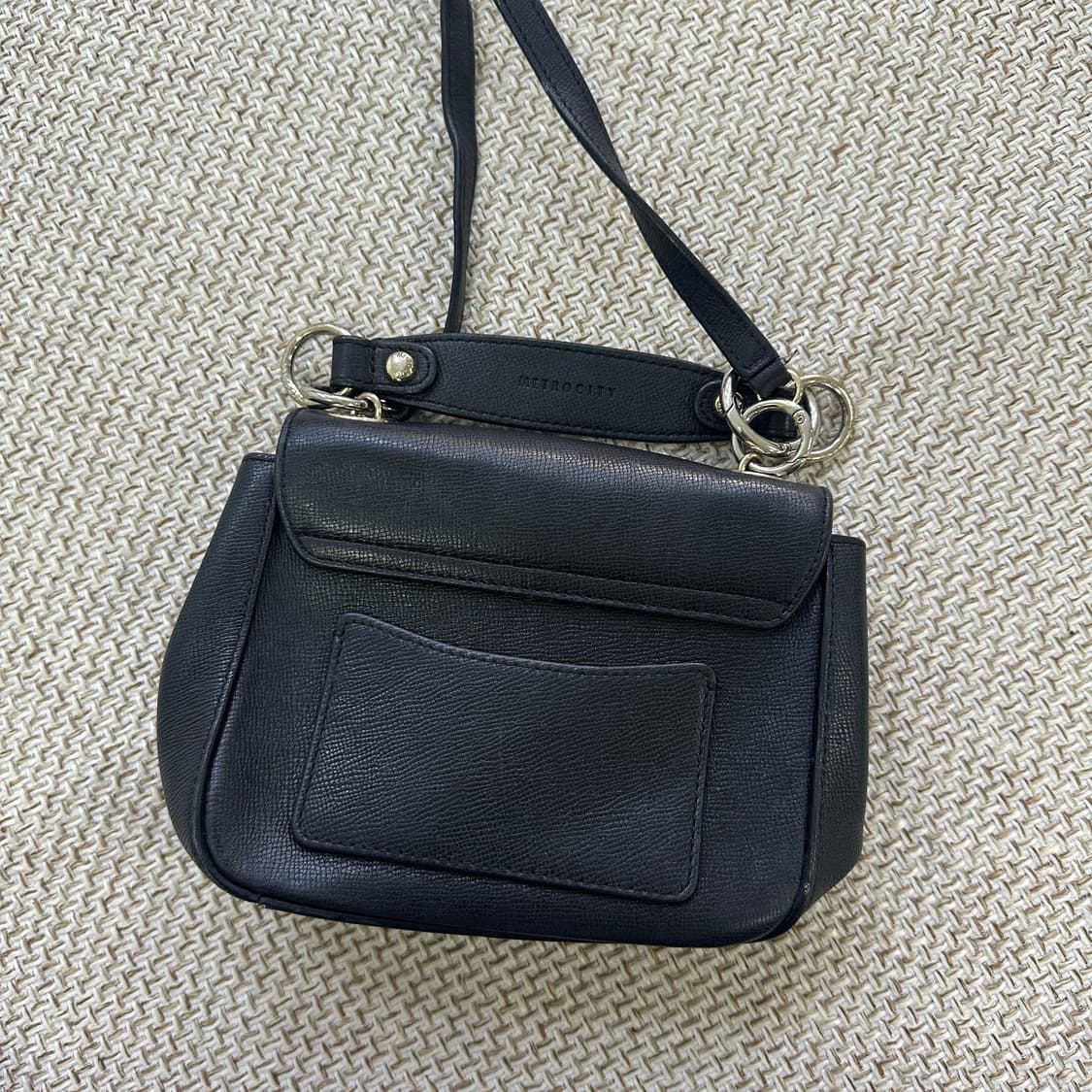 실측확인 마이클코어스 블랙 크로스백 0406D 상품이미지3