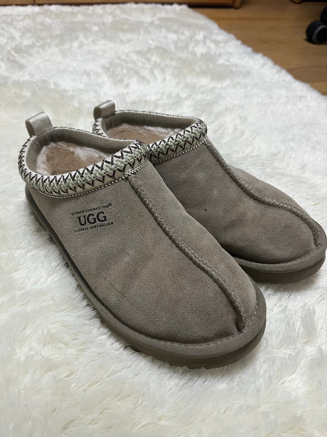 어그 타스만 그레이 260 상품이미지1