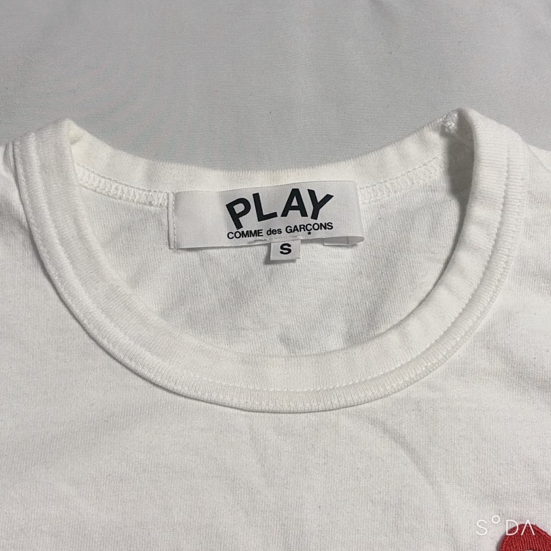 꼼데가르송 플레이 흰색 반팔티 S 상품이미지3