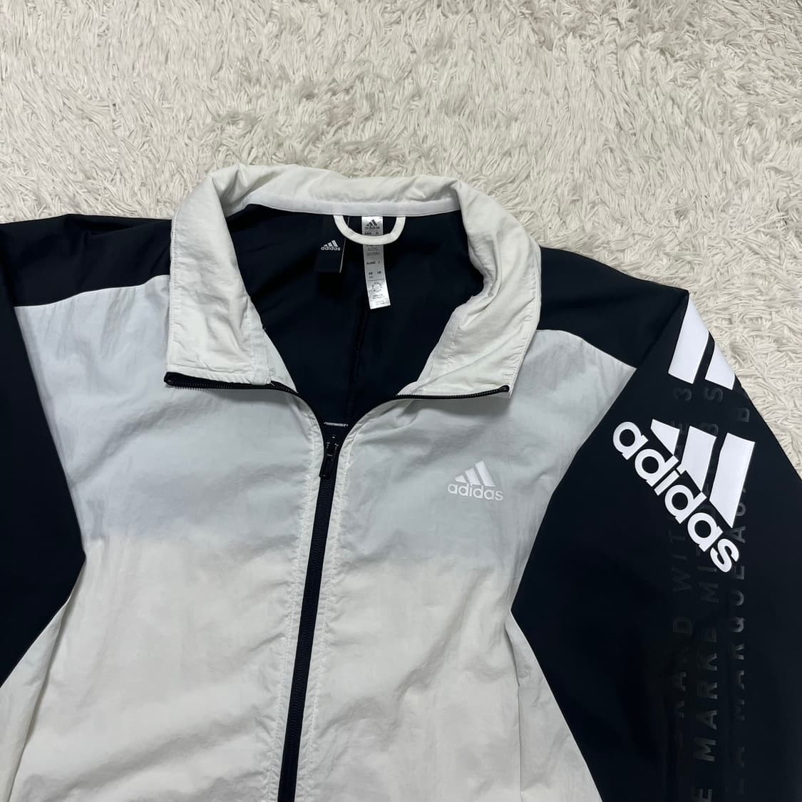 Adidas essentials F1 BP2 windbreaker 상품이미지5